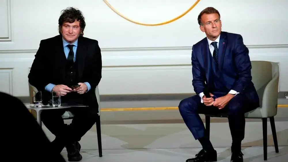 Milei y Macron en el Palacio del Elíseo.