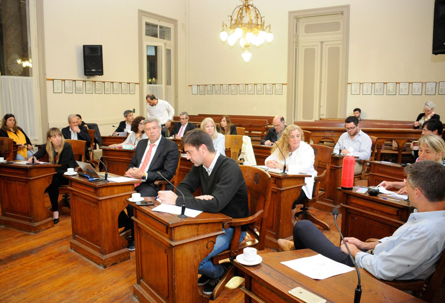 El Concejo aprobó un aumento extraordinario del 15 por ciento en la tarifa del transporte