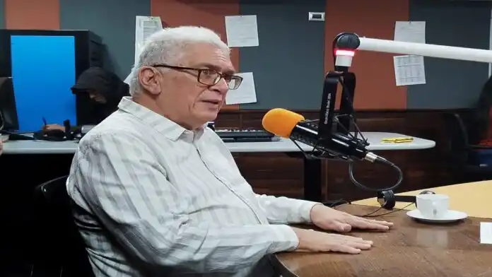 LULA Y PETRO «se están EXTRALIMITANDO»:  alerta diputado Roy Daza