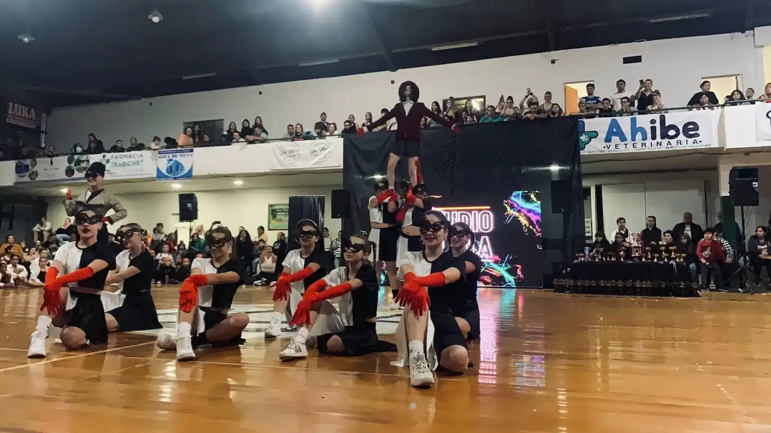 Se realizó con éxito el certamen “Megadanza Gualeguay”