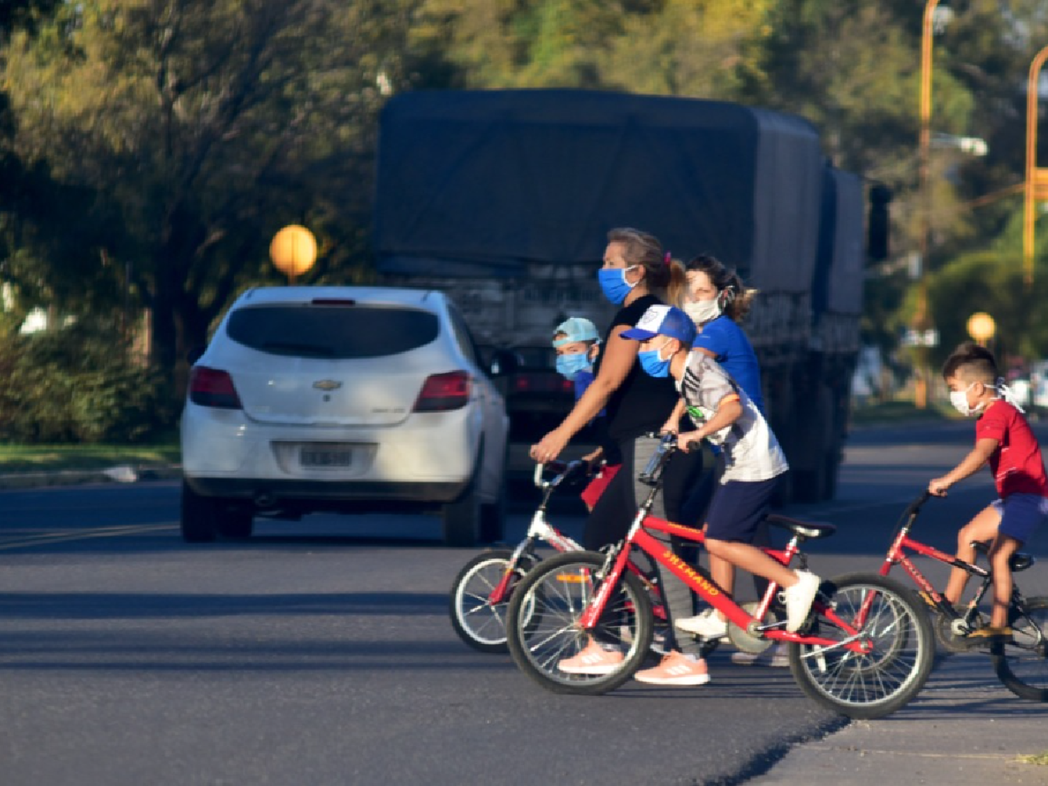 Un ambicioso proyecto busca conectar a toda la ciudad a través de bicisendas y ciclovías 