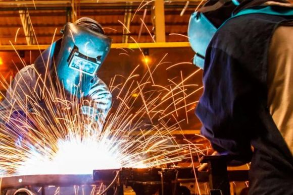 La industria pyme cayó 17,8% anual en julio y acumuló ocho meses en baja