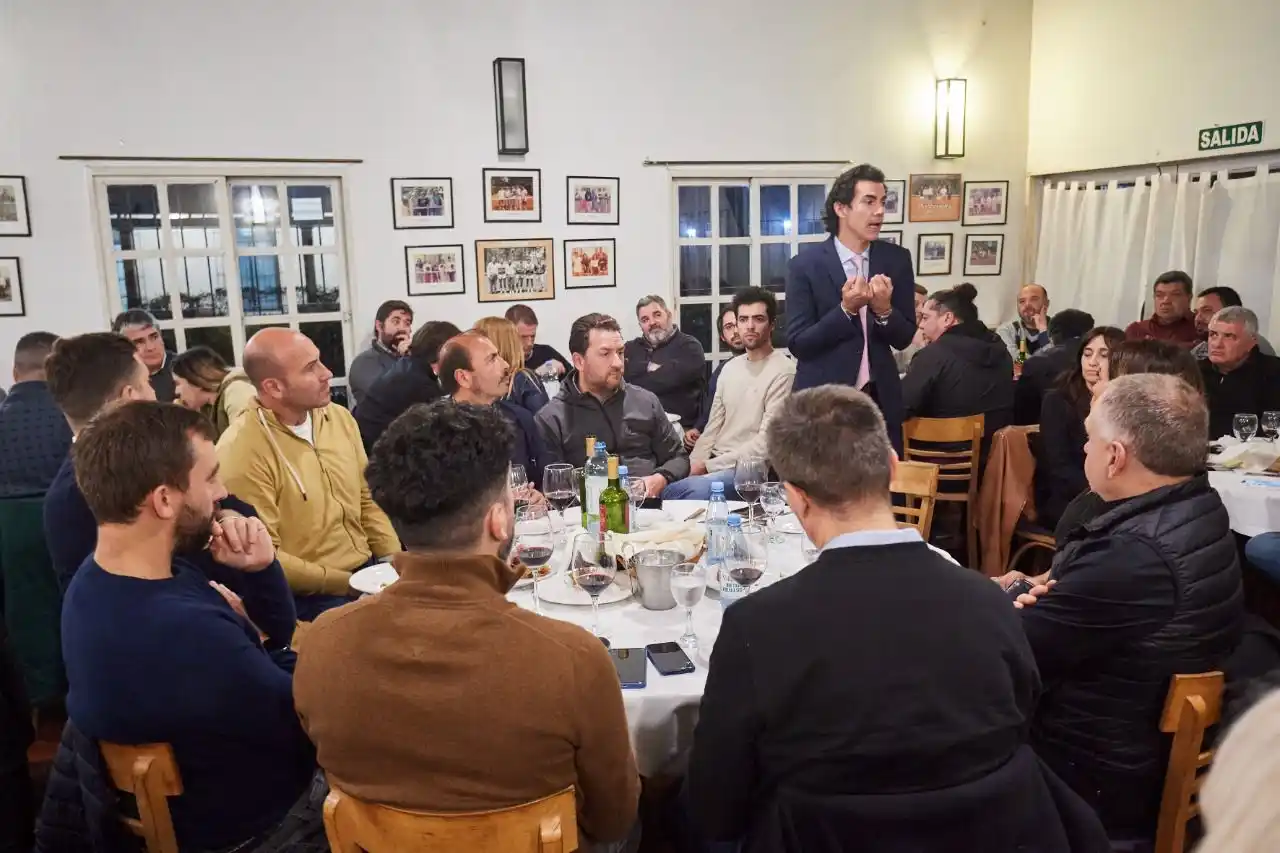Se reunieron 70 dirigentes peronistas de la provincia de Buenos Aires cercanos a Juntos por el Cambio.