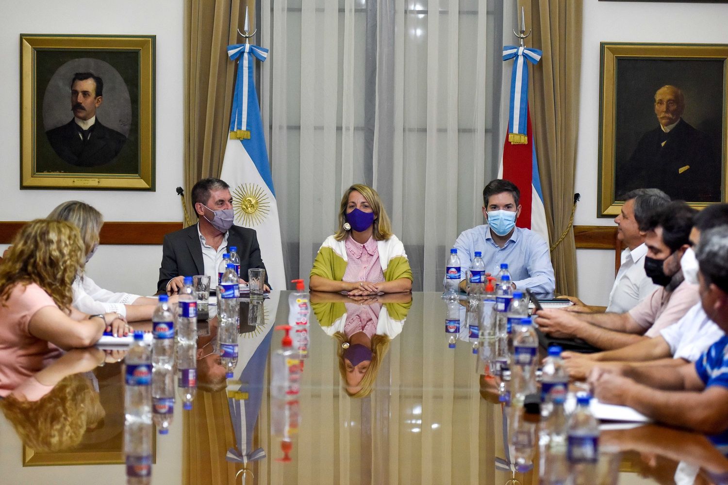 Otorgaron un 7% de aumento por decreto a los docentes, pero los gremios lo consideran insuficiente