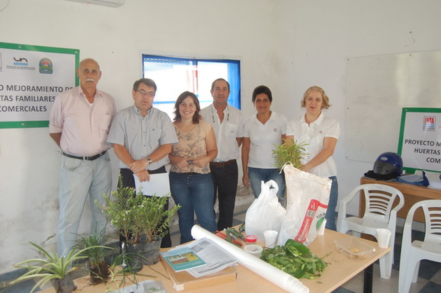 Mejoramiento de huertas familiares y comerciales