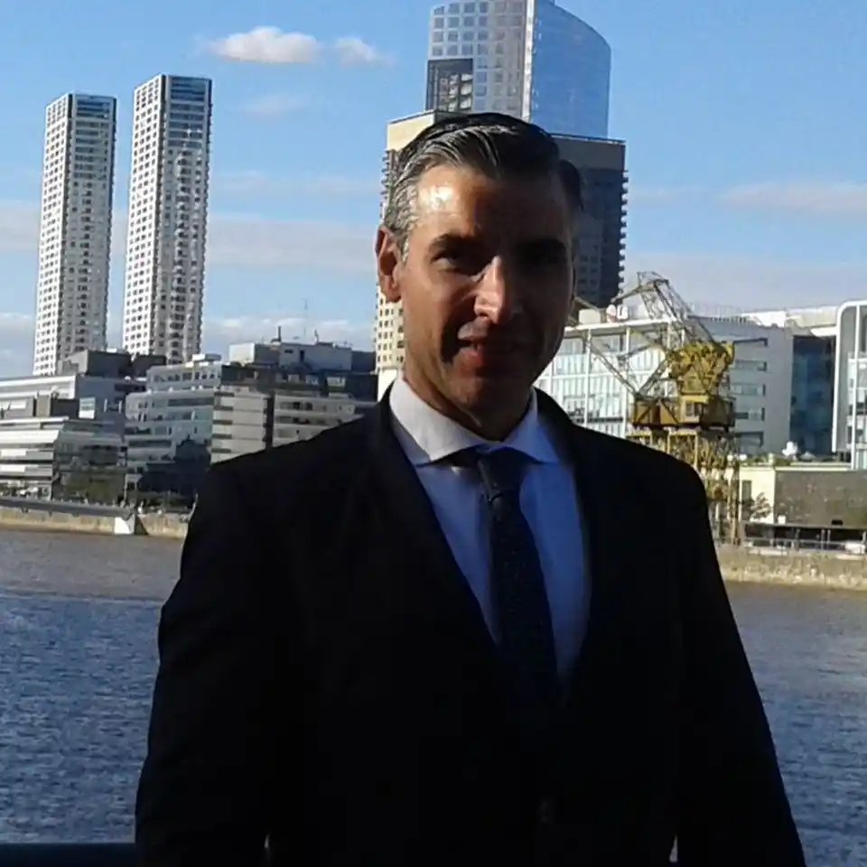 Corvetto: "Quiero llevar tranquilidad a mi familia y a la población"