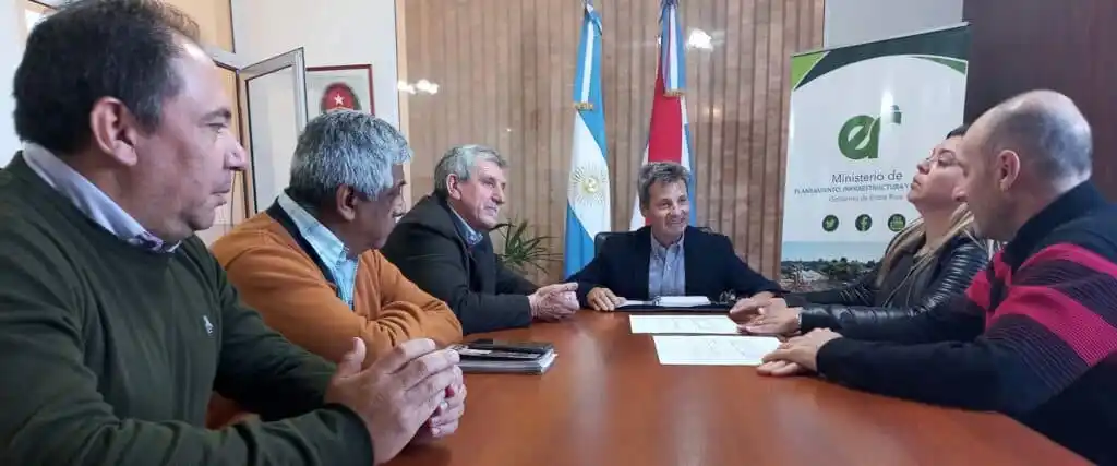 Avanzan gestiones para construcción del nuevo edificio del Instituto Superior de Hasenkamp