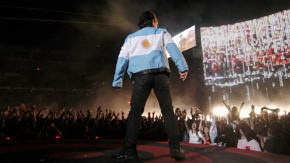 Bono de U2 en La Plata celebró el triunfo argentino: "Gracias Lionel Messi, Dios existe"