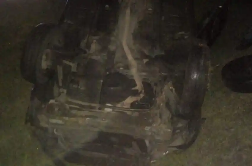 Taxista chocó y volcó en la autopista Rosario-Córdoba