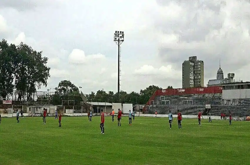 El Charrúa sigue sumando minutos