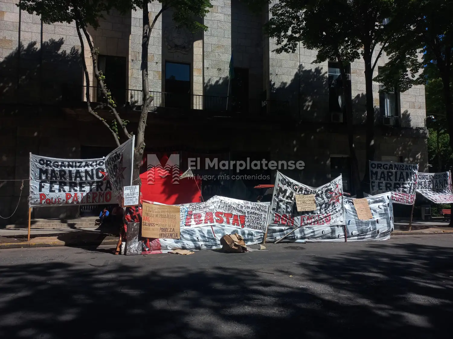 Organizaciones sociales denuncian que se utilizó solo el 15% del presupuesto destinado a comedores barriales.