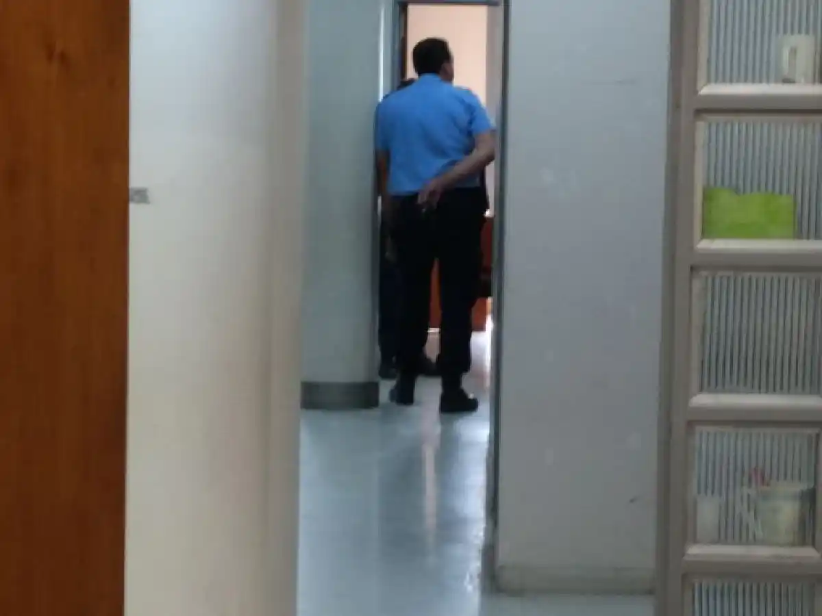  Un padre fue detenido en Tribunales por agredir a personal judicial 