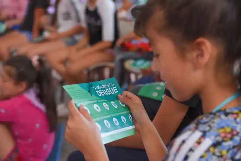 Escuelas Abiertas en Verano: Acciones de prevención del Dengue en las sedes de la Cuenca Matanza Riachuelo