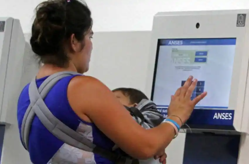 Esta semana empieza a pagarse un refuerzo a la Asignación Universal por Hijo