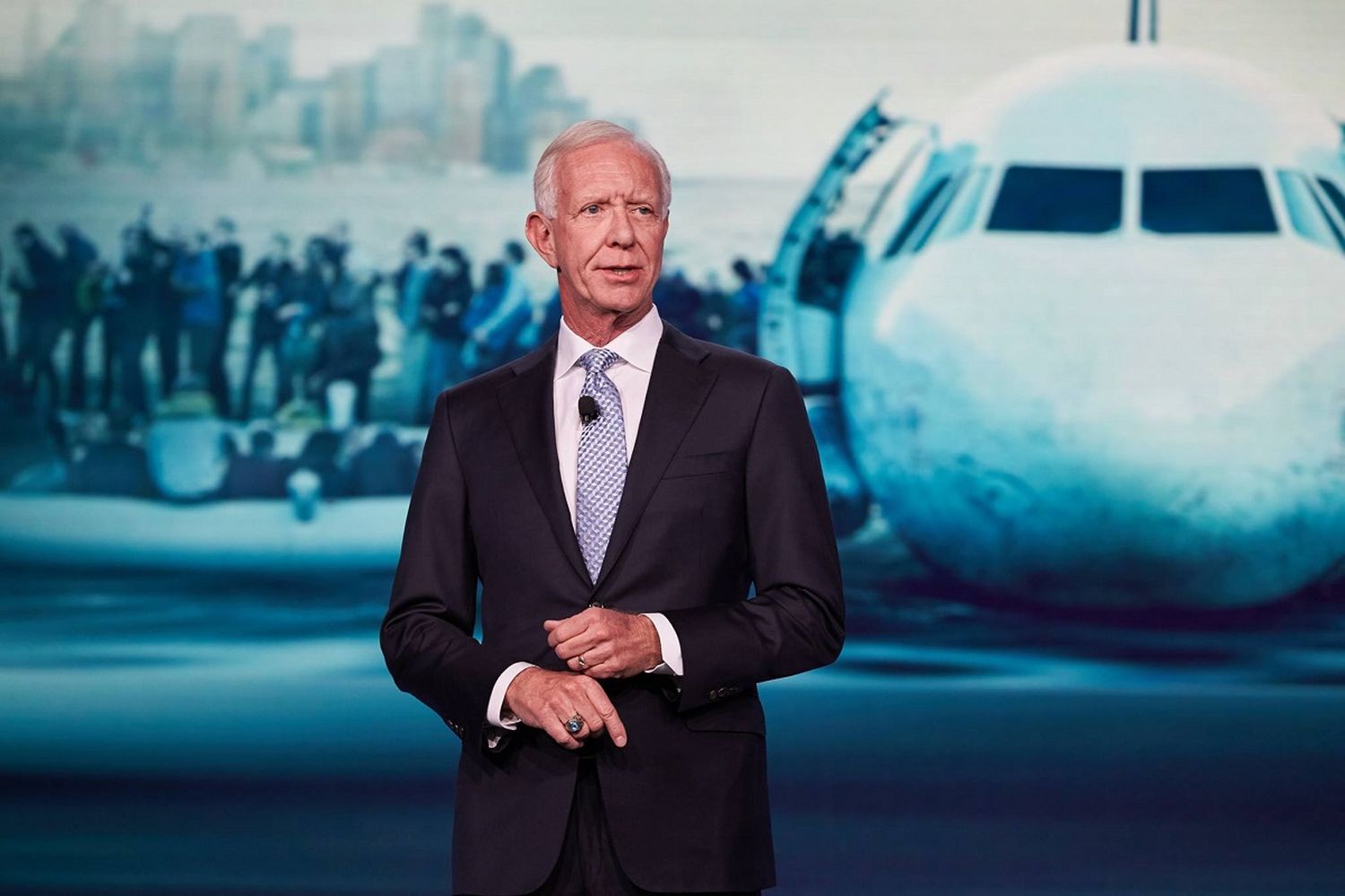 El capitán Sully se manifiesta en contra de que otorguen más tiempo a Boeing para certificar el 737 MAX 10