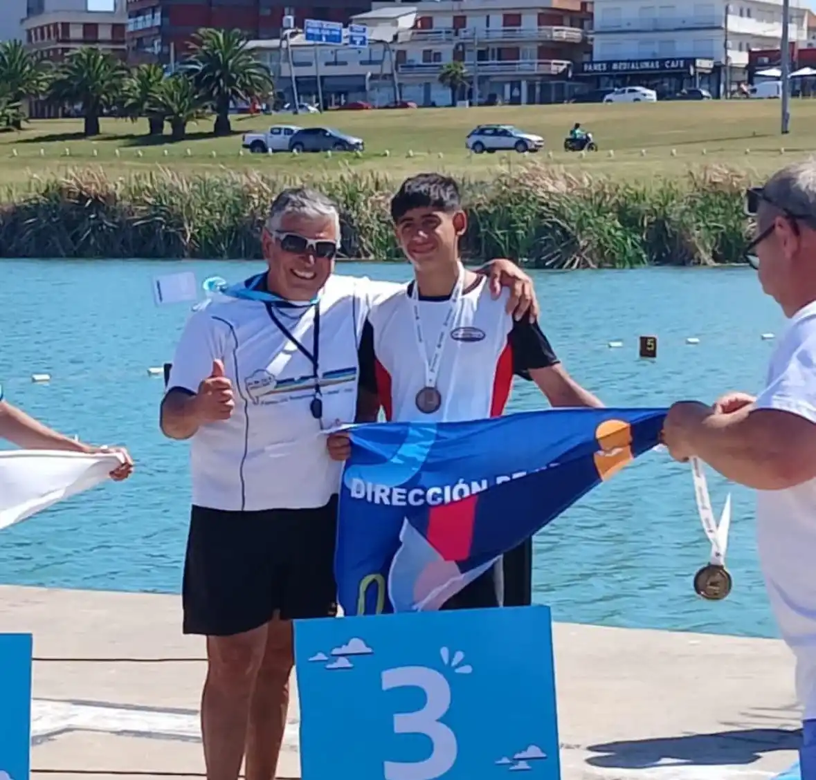 Emir Marsico logró la medalla de bronce en canotaje.