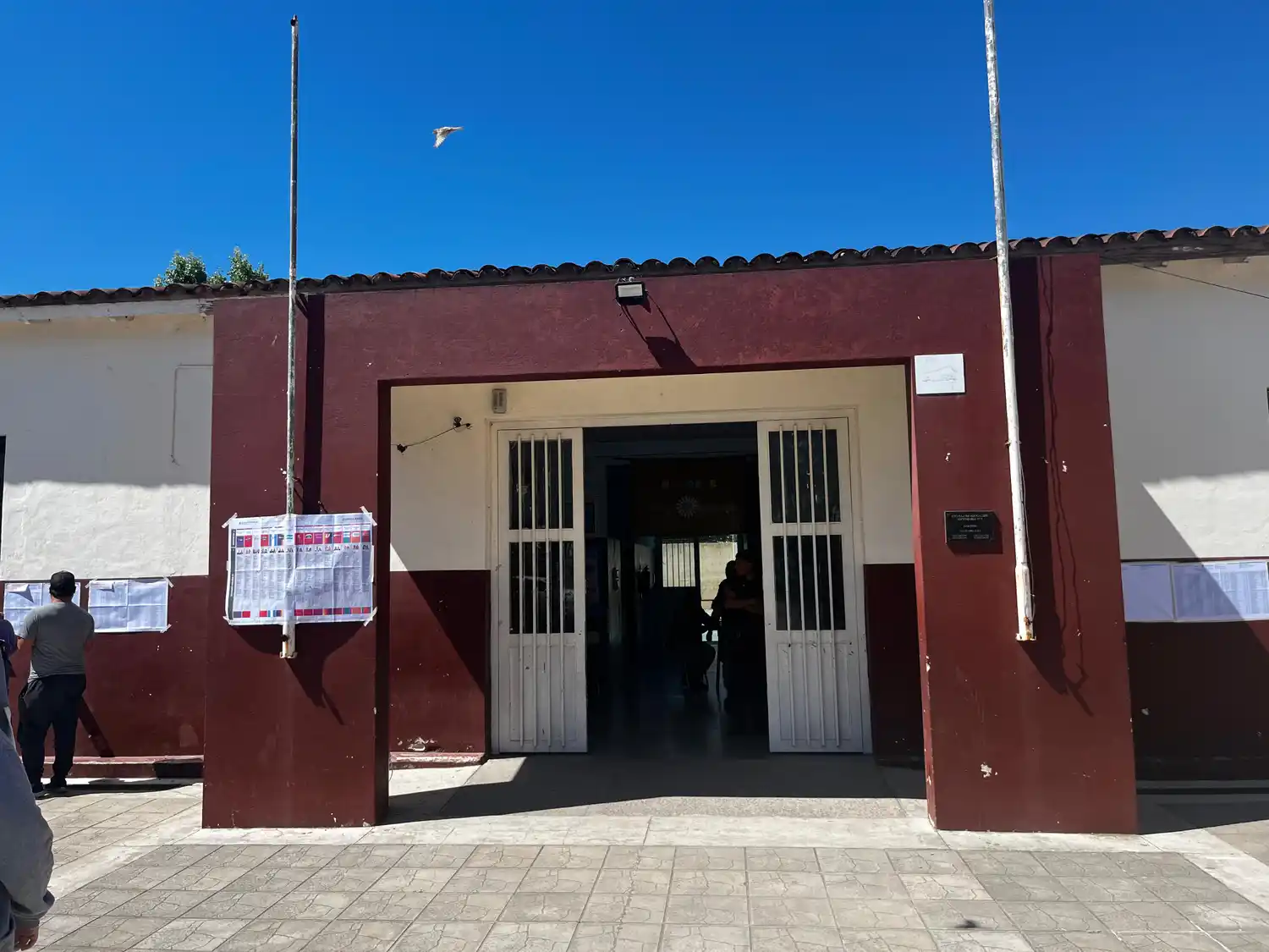 La escuela 12 de Río Tala, centro de votación en sa localidad.