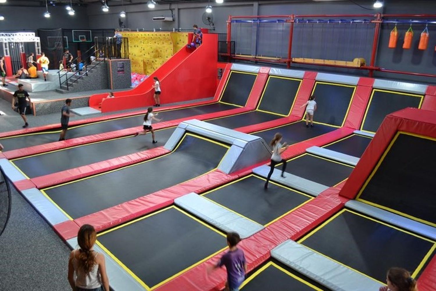 Otorgaron una excepción para la obra del parque de trampolines en avenida Actis