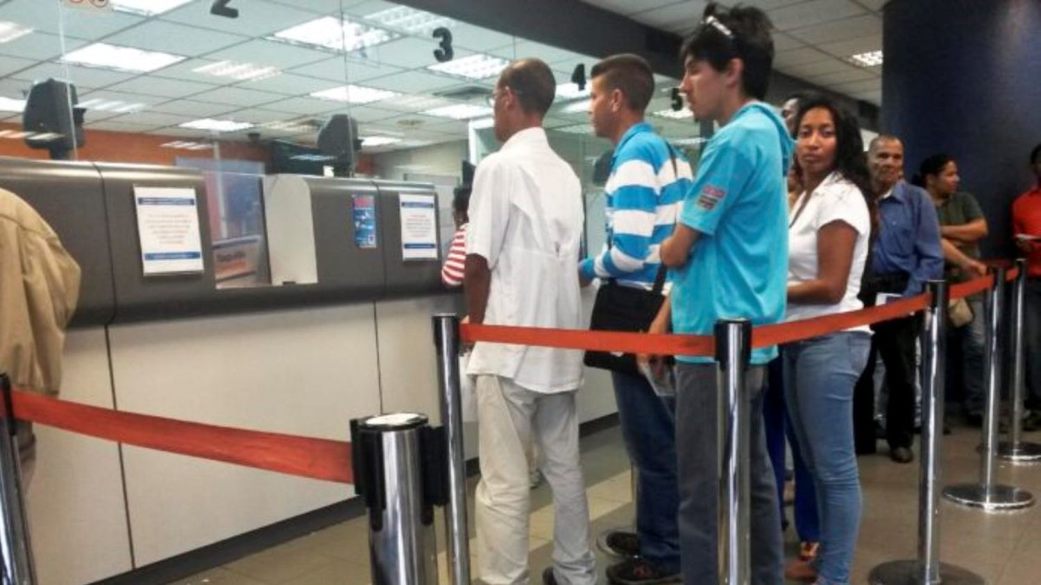 Solo queda 20 % de las agencias bancarias que había en 2016