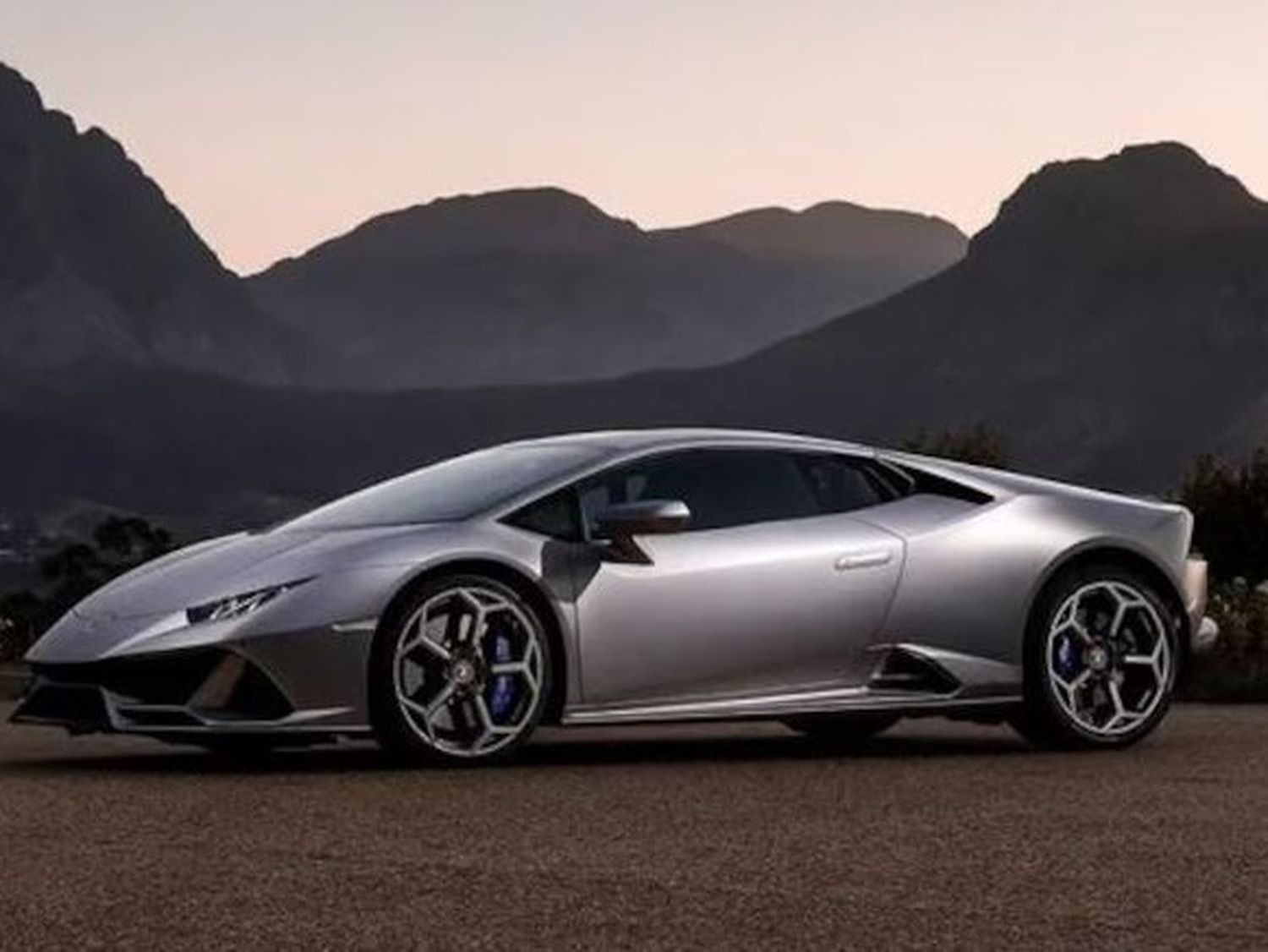 Con velocidad máxima de 325 km/h: cómo era el Lamborghini en el que murieron Diogo Jota y André Silva