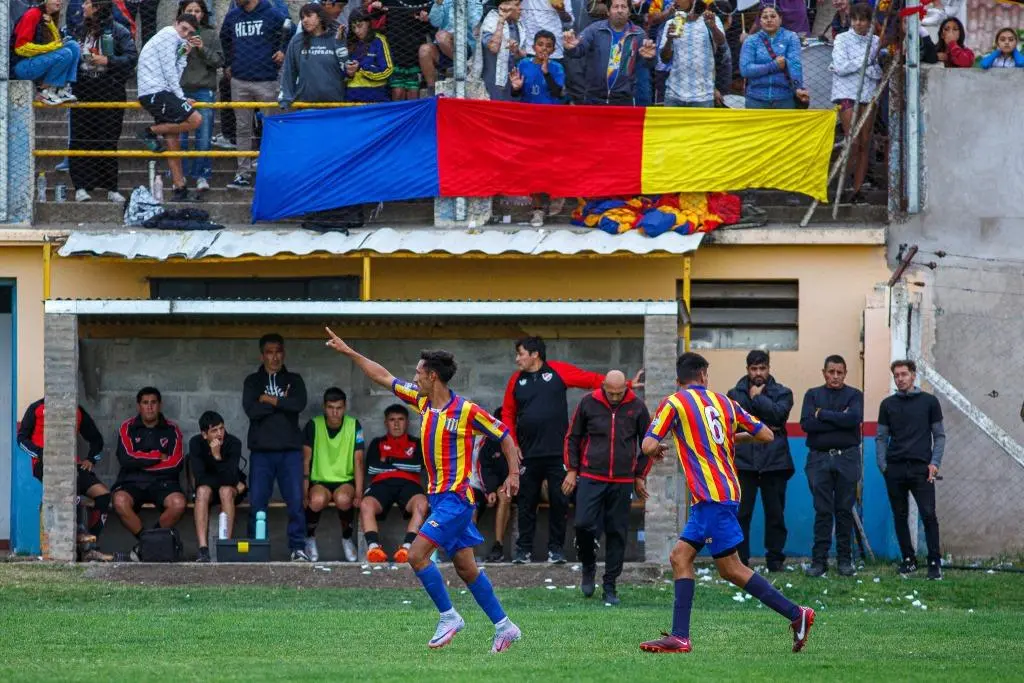 Goleada de Colegiales