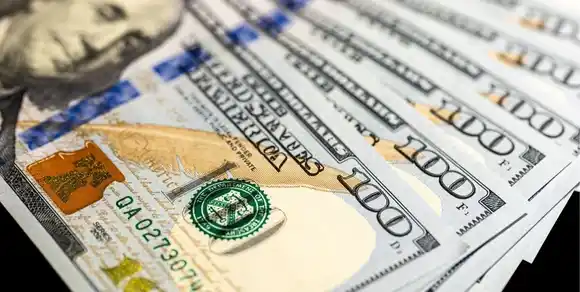 El dólar cerró con subas bancarias y retroceso del blue este miércoles 26 de noviembre: la cotización