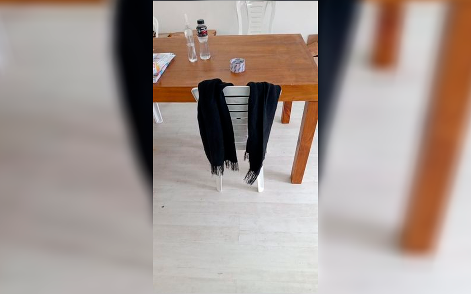 Encontraron esta bufanda en calle Pellegrini