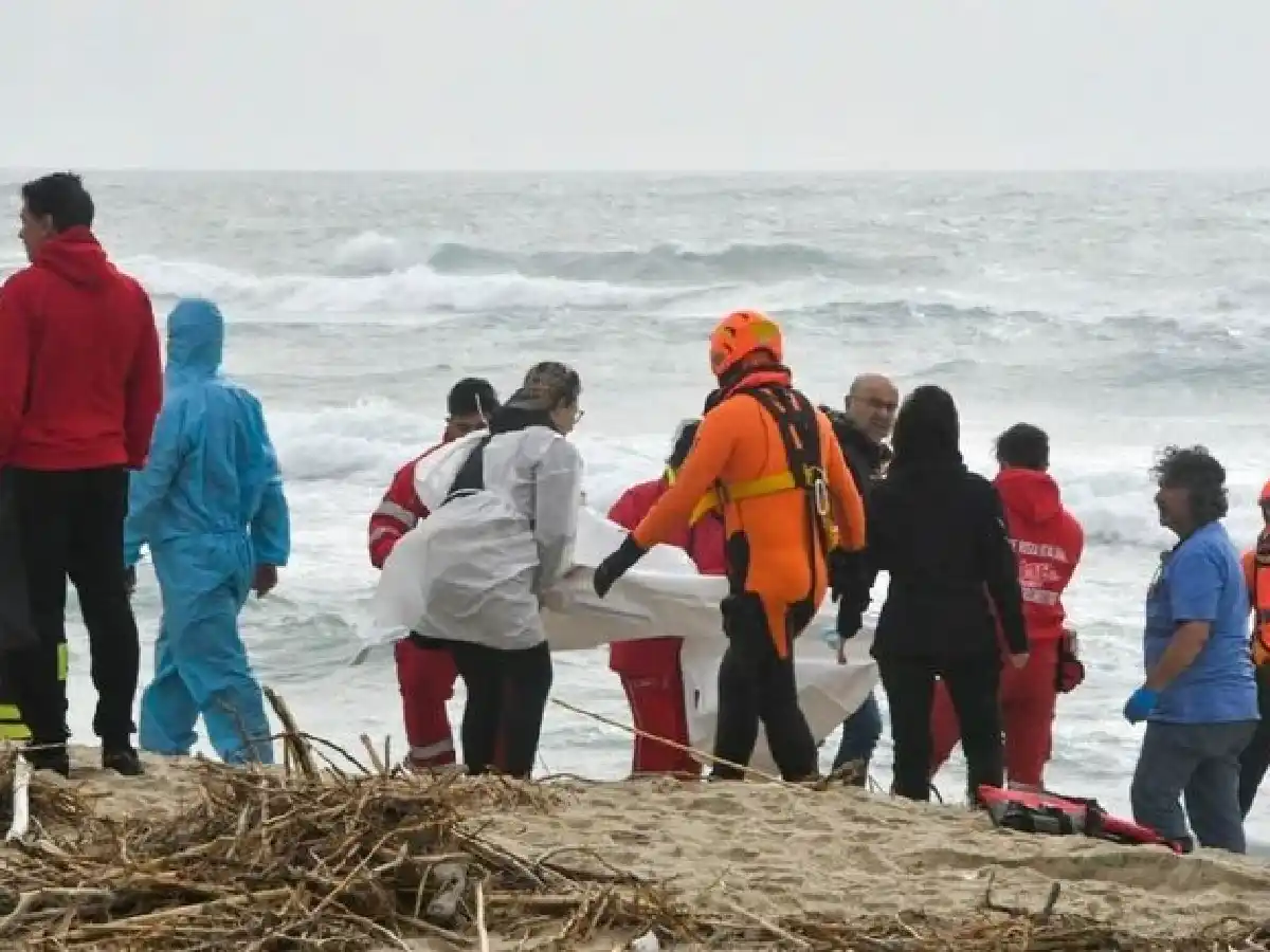 Más de 40 migrantes muertos en un naufragio en el mar Mediterráneo