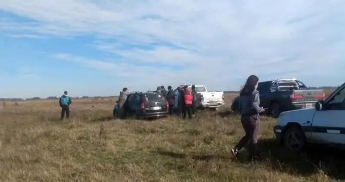 Cazaba liebres con sus hermanos en un campo de Cañuelas y el dueño lo atropelló y lo mató
