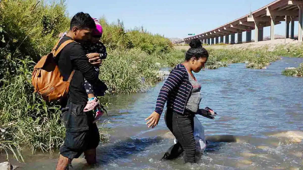 TEXAS VA CON TODO contra los migrantes: fiscal demanda a ONG por darles refugio