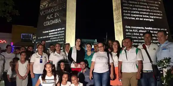 8.200 víctimas de paramilitares en Colombia son indemnizadas