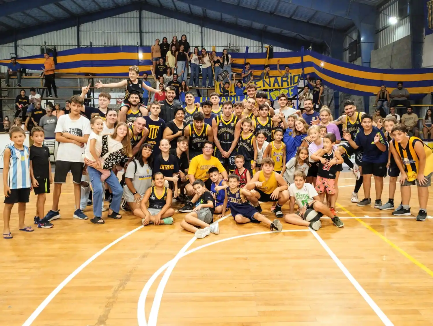 La Fiebre arrancó con todo el torneo y estiró su gran andar en el año. Foto: Fabián Gallego.