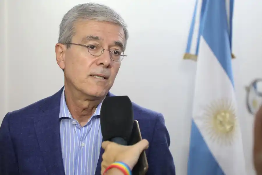 Agosto: "Escuché versionoes muy amañandas para tratar de desinformar"