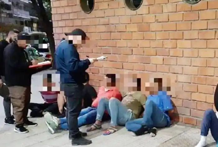 Cómo fueron  los primeros arrestos por violar la cuarentena