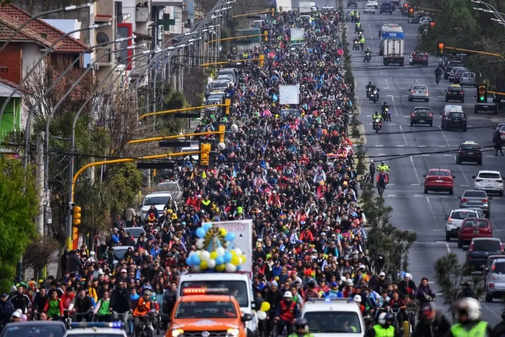 “Caravana de la Primavera” en Mar del Plata: La tradicional bicicleteada juntó a cientos de familias