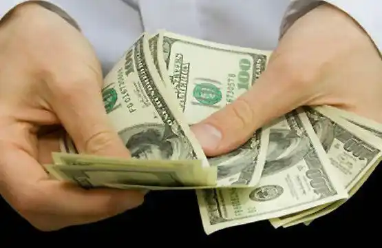 Los bancos retomaron la venta de dólares en forma online