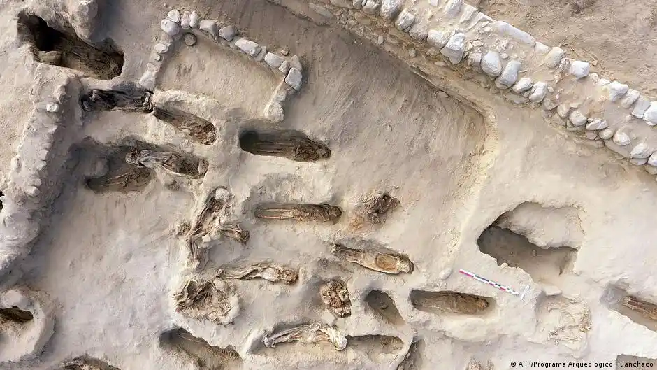 Perú: descubren tumbas de 76 niños sacrificados en rituales