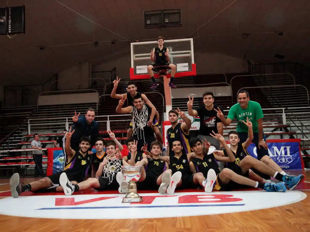 Padua, bicampeón del “Correcaminos”