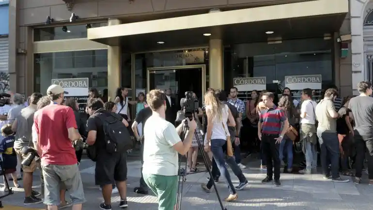 Emotivo adiós a Tomás Bulat