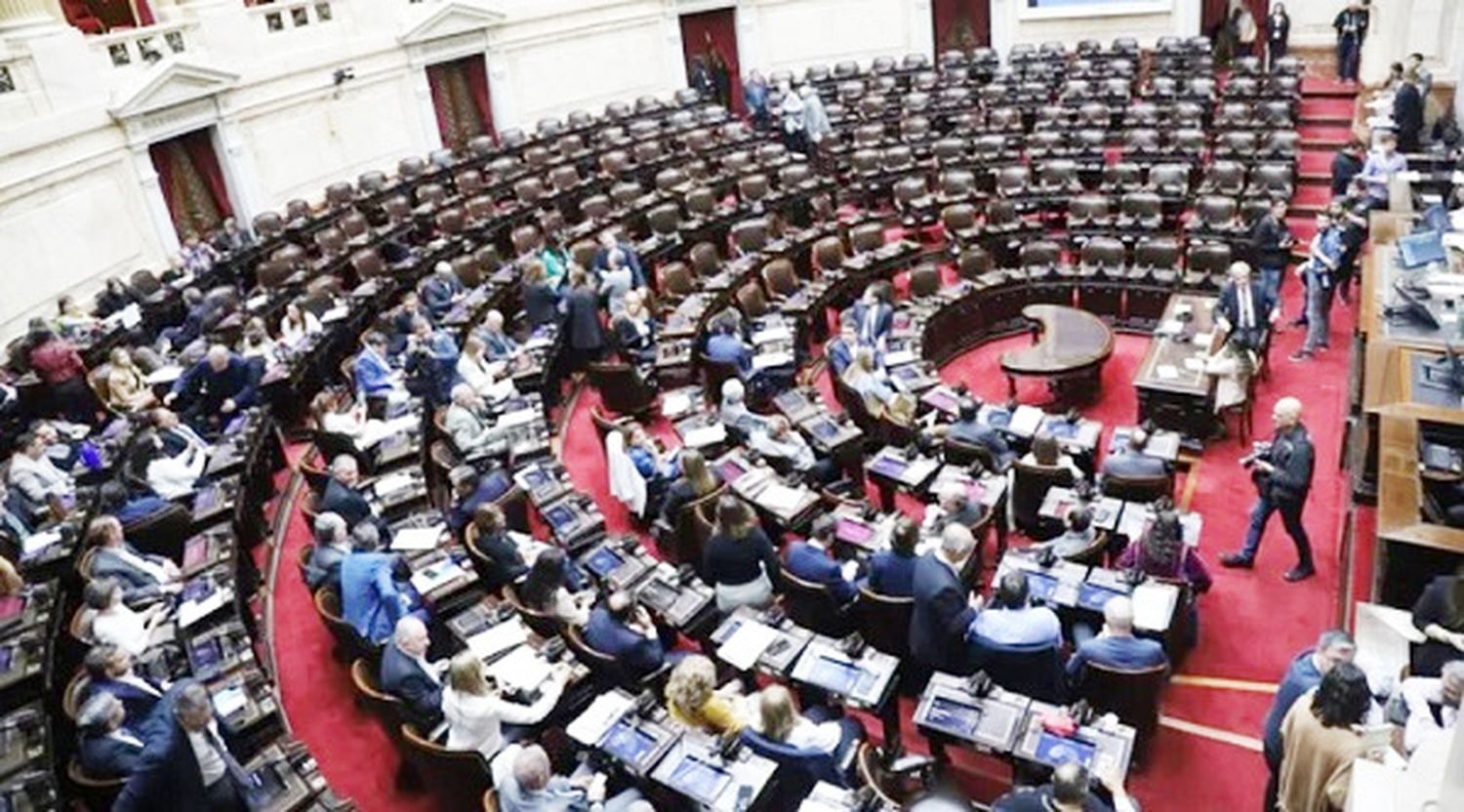 Ley Bases: Con optimismo oficialista, comienza hoy lunes el debate en Diputados