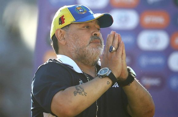 Maradona, candidato para dirigir a la selección de Venezuela tras la salida de Dudamel