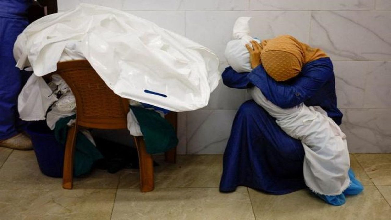 EL DOLOR REFLEJADO en una imagen: esta gráfica de la guerra en Gaza gana el premio World Press Photo