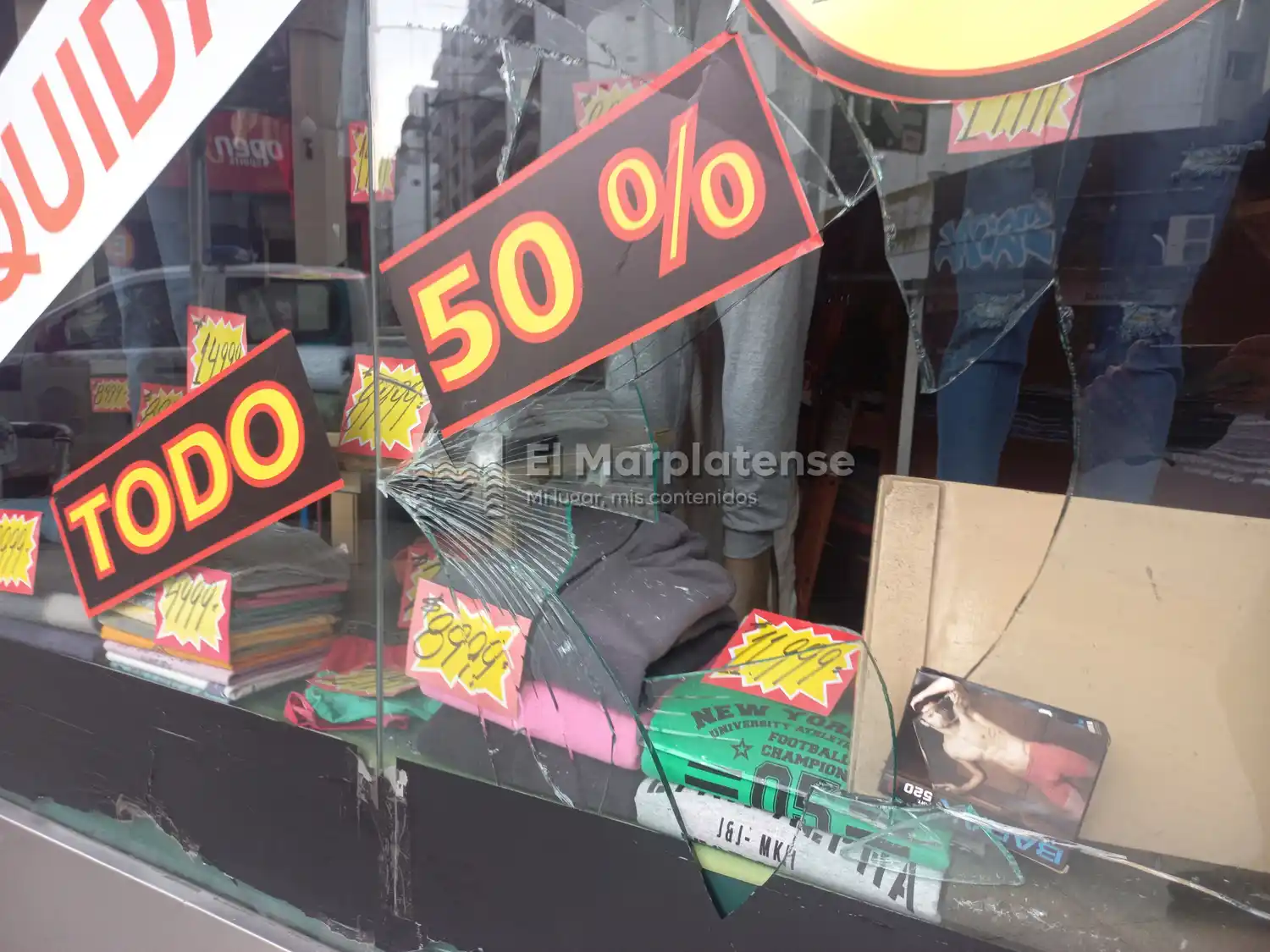 Hasta el momento se desconoce si se llevaron mercadería de gran valor.