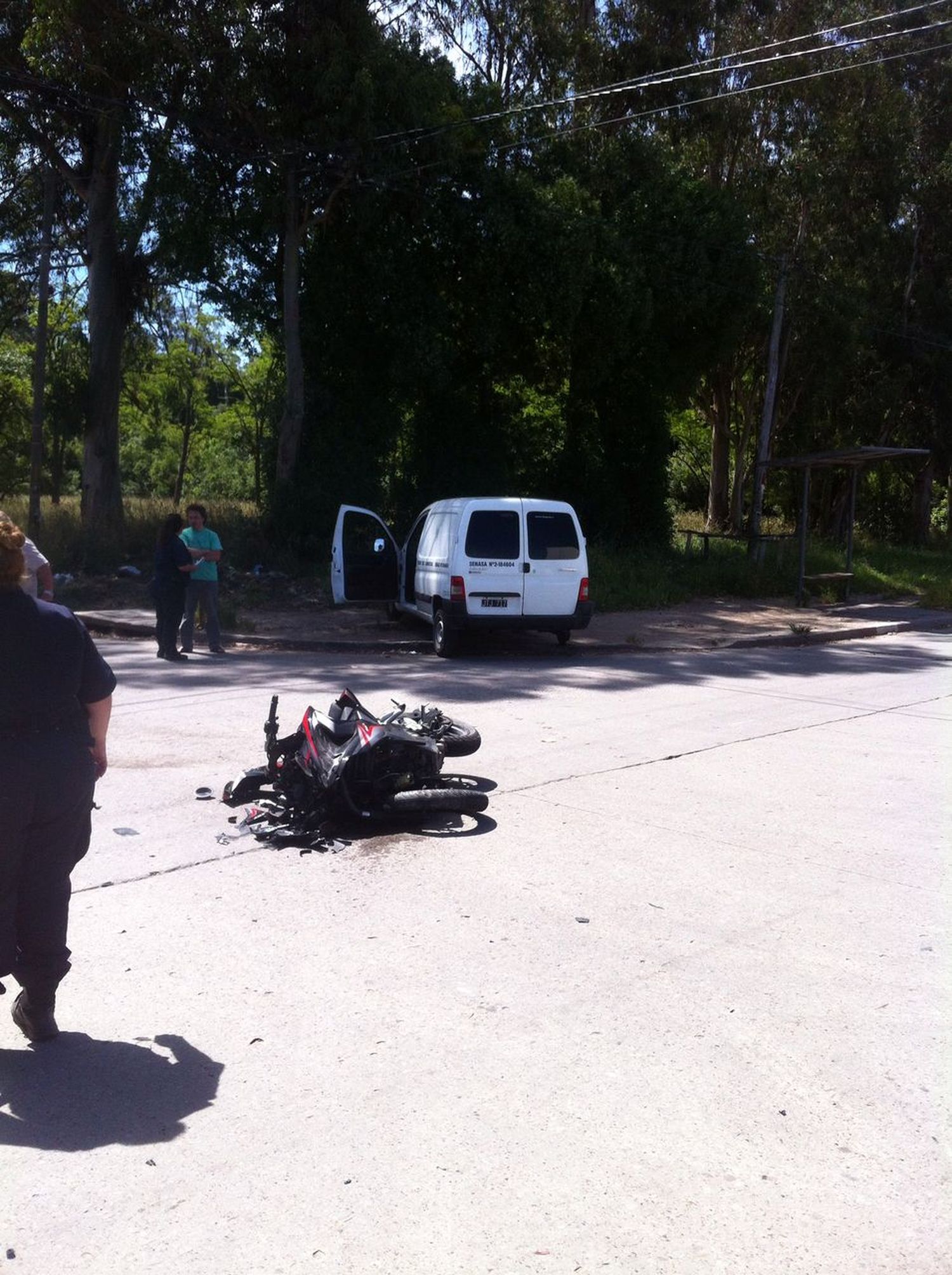 Joven herido en un grave accidente en Barrio Aeroparque