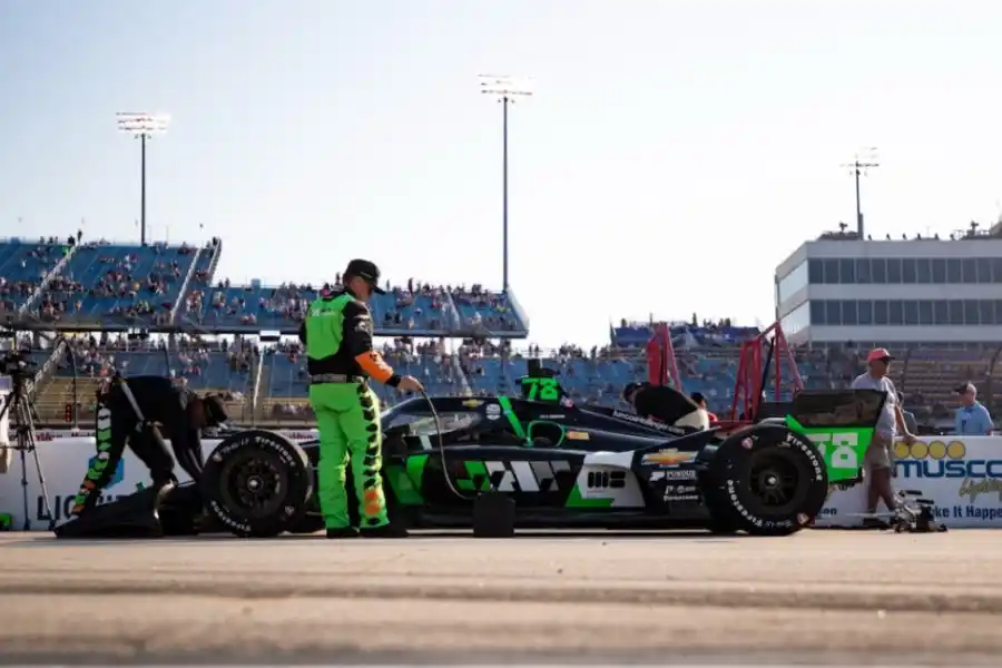 Fin de semana olvidable para Agustín Canapino