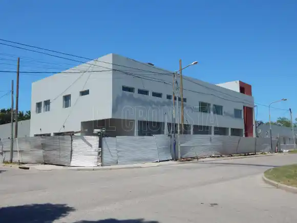 Tras solicitud, concejales recorrieron la obra de la sala de pediatría y maternidad