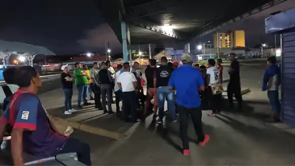 YUKPAS toman instalaciones del terminal de Maracaibo