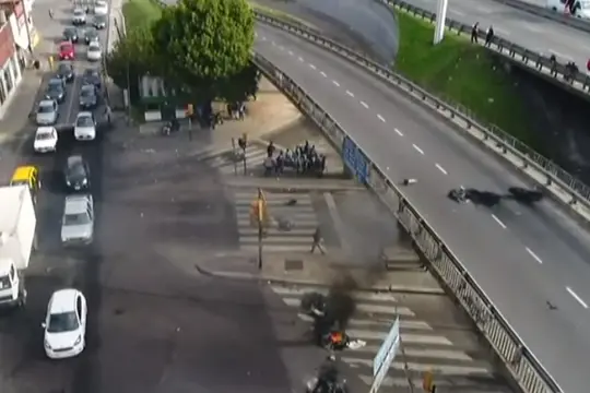 Paran colectivos del Oeste bonaerense tras el asesinato de un chofer