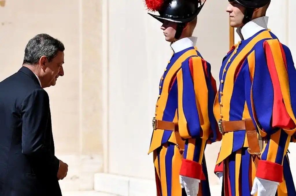 Draghi espera la definición del Movimiento Cinco Estrellas