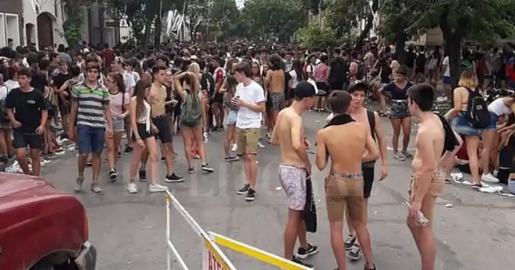 Descontrol de alumnos del Industrial